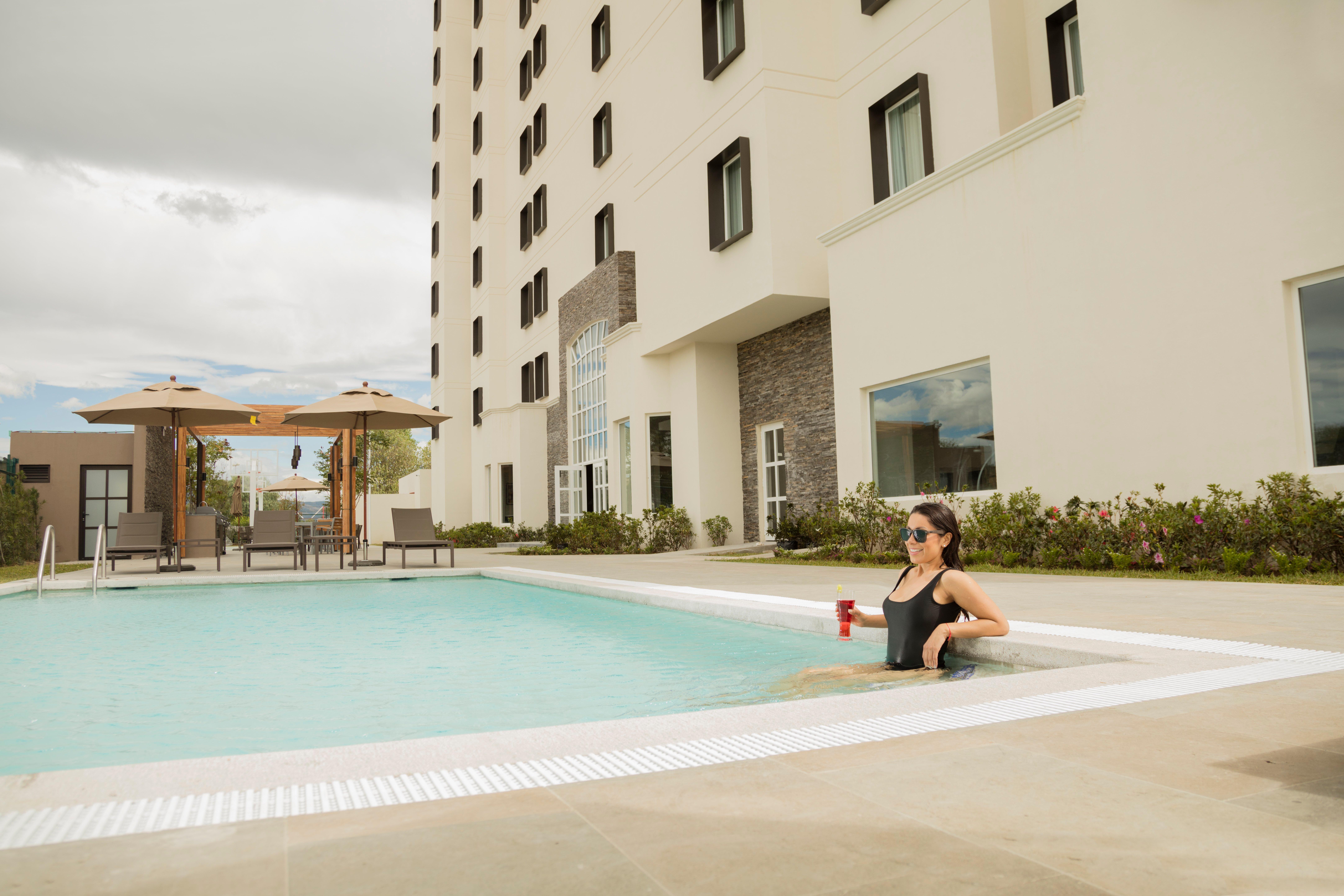 Staybridge Suites Silao By Ihg מראה חיצוני תמונה