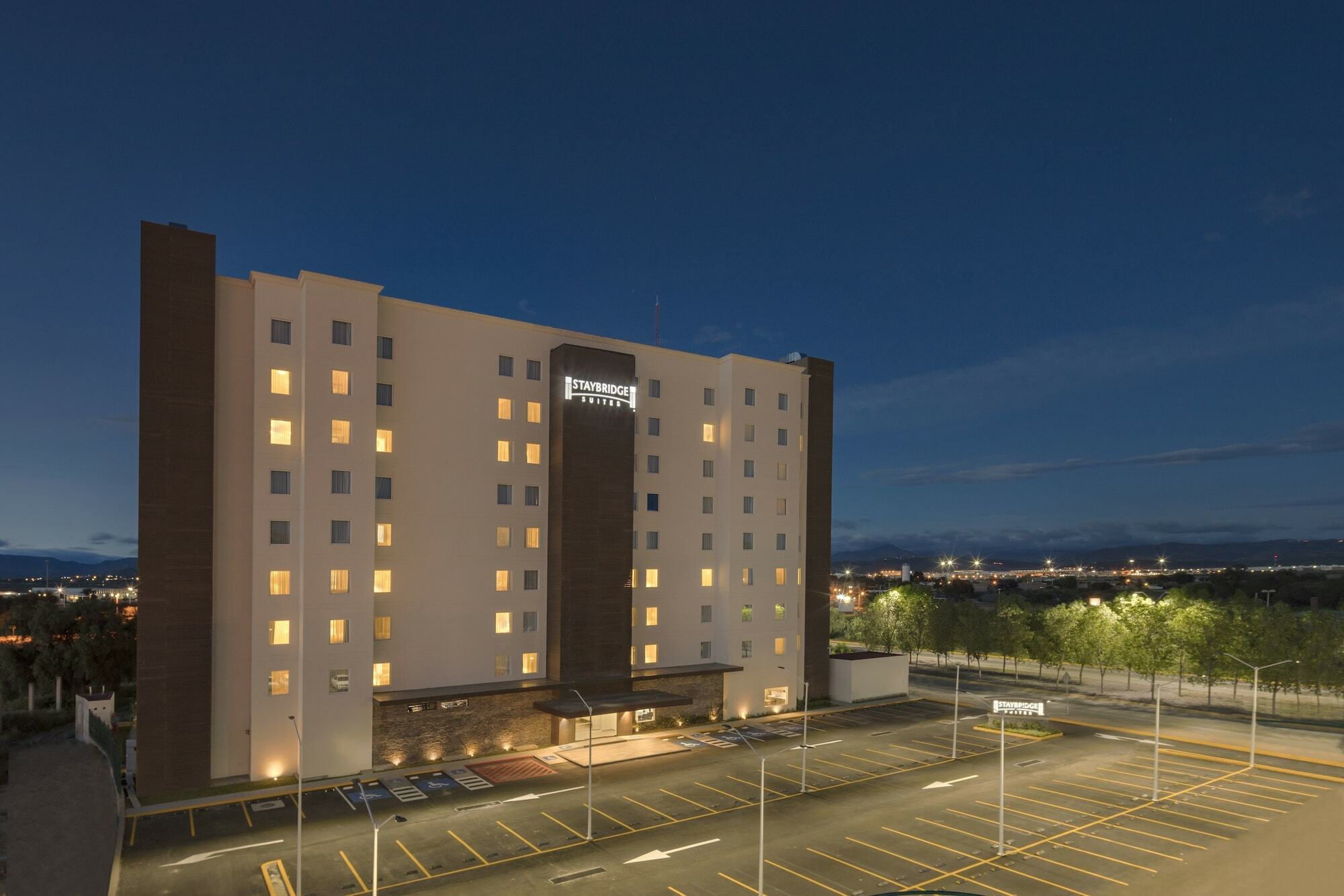 Staybridge Suites Silao By Ihg מראה חיצוני תמונה
